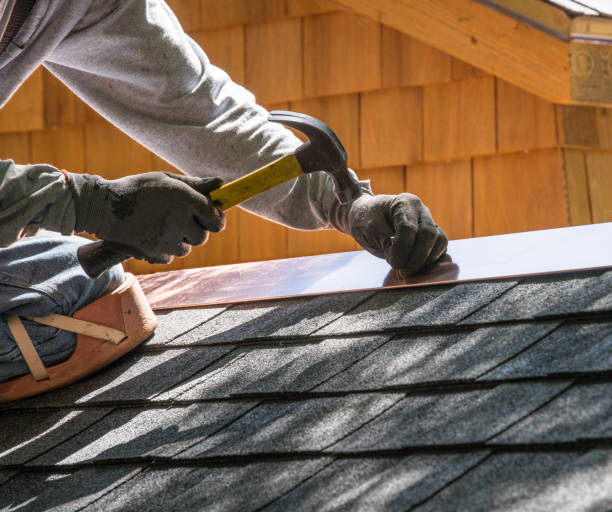 Best Best Roofing Contractors  in East Lansing, MI